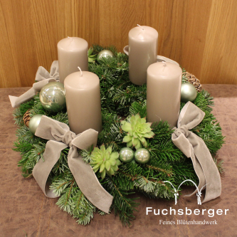 Adventkranz in Taupe